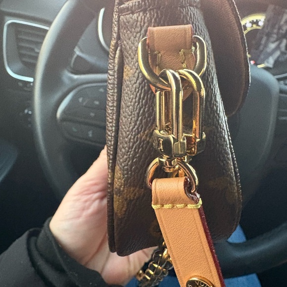 Louis Vuitton Brown Monogram Crossbody Bag ( Wallet on a chain Ivy) - Picture 4 of 8
